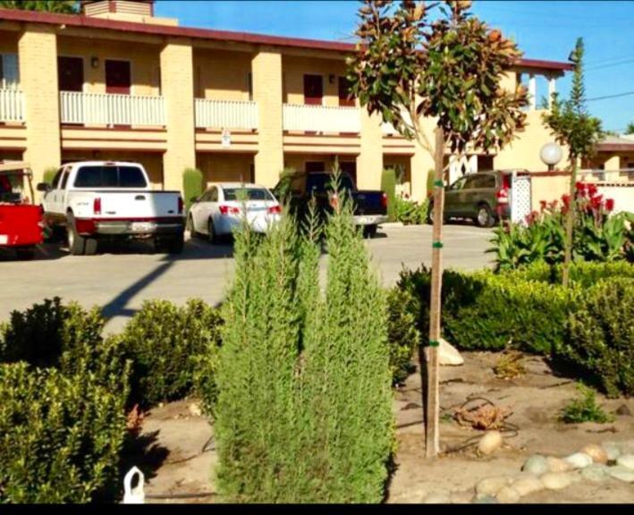 Town & Country Motel Livingston Exterior foto